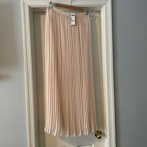 *NEW* United Colors of Benetton Pleated Skirt